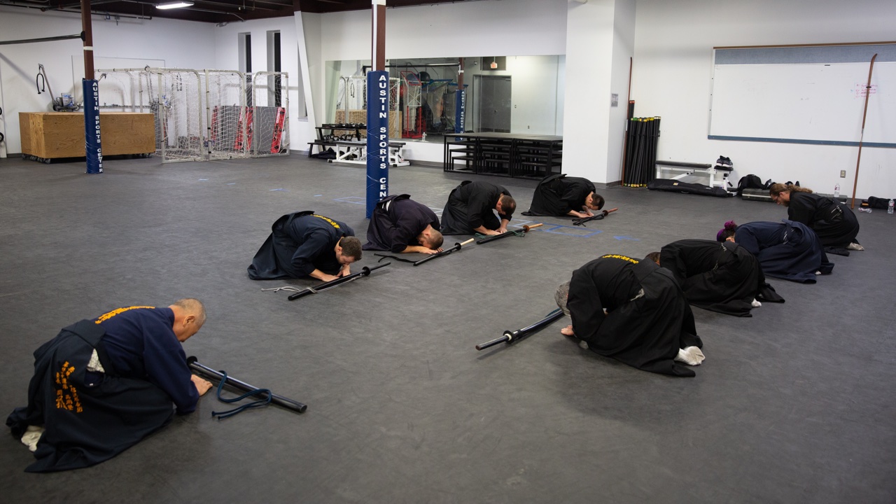 Iaido training at Austin Komei Jyuku